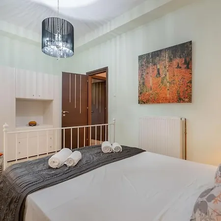 Spacious Nearby Sea Apartment Athens