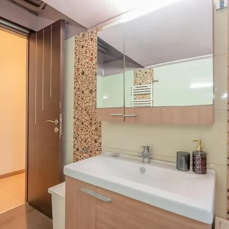 Spacious Nearby Sea Apartment Athens